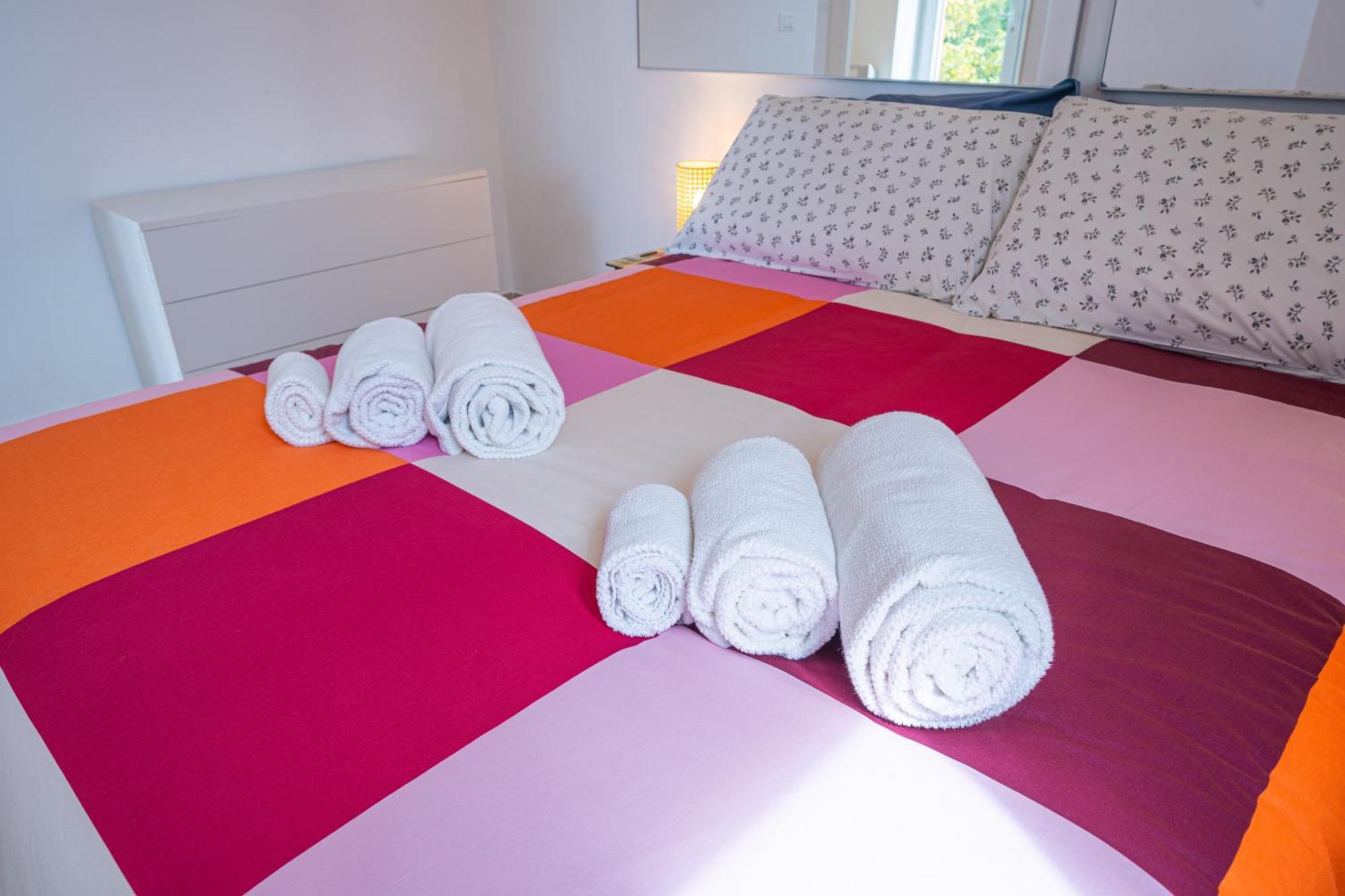 Private Pool & Parking Donna Lina Villa Conversano Luaran gambar